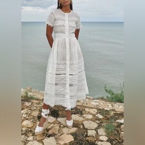 NWT Waimari Camila Lace Dress Sz S